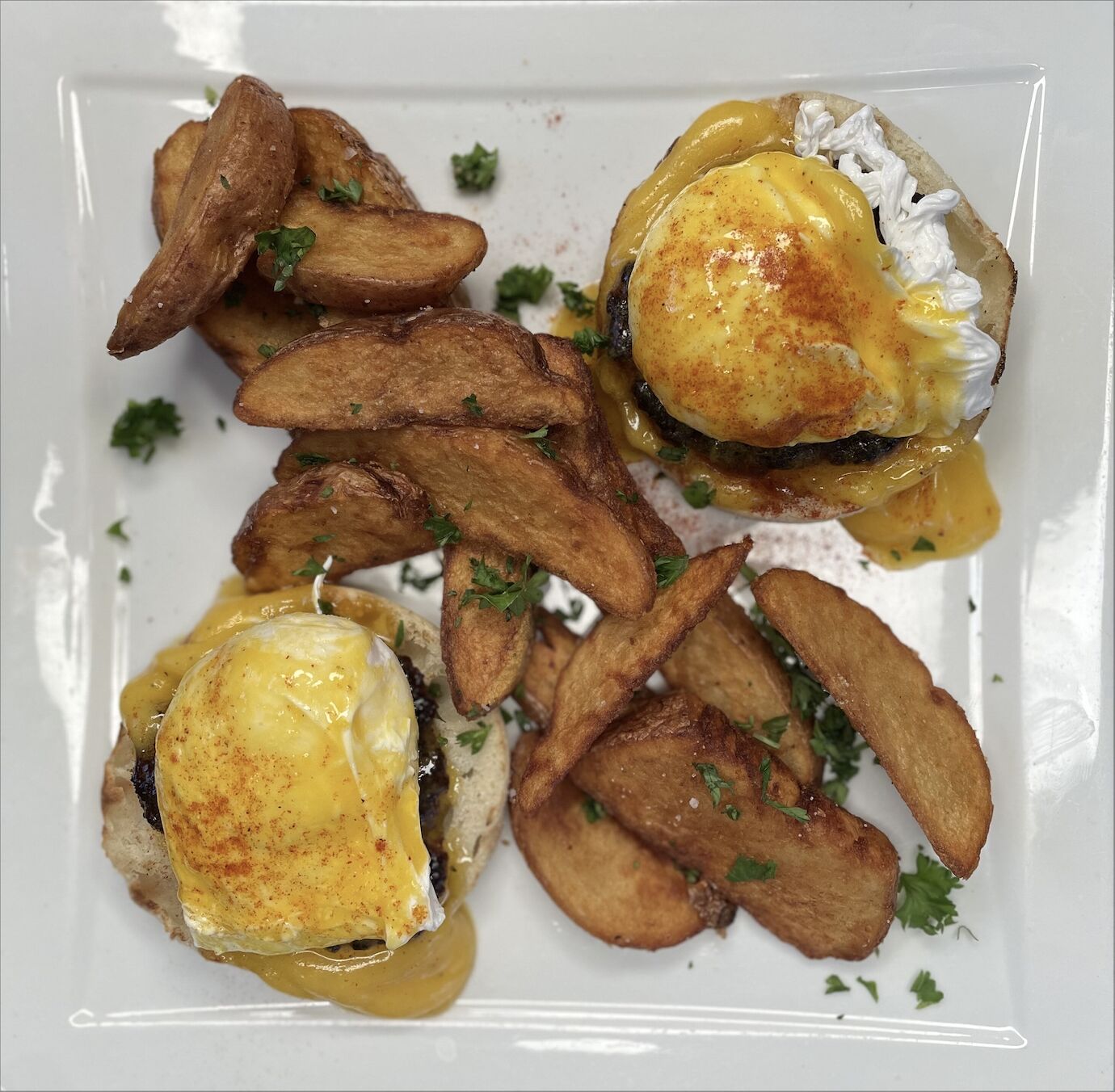 Weekend Special: Spicy Chorizo Benny | The Crabapple Café